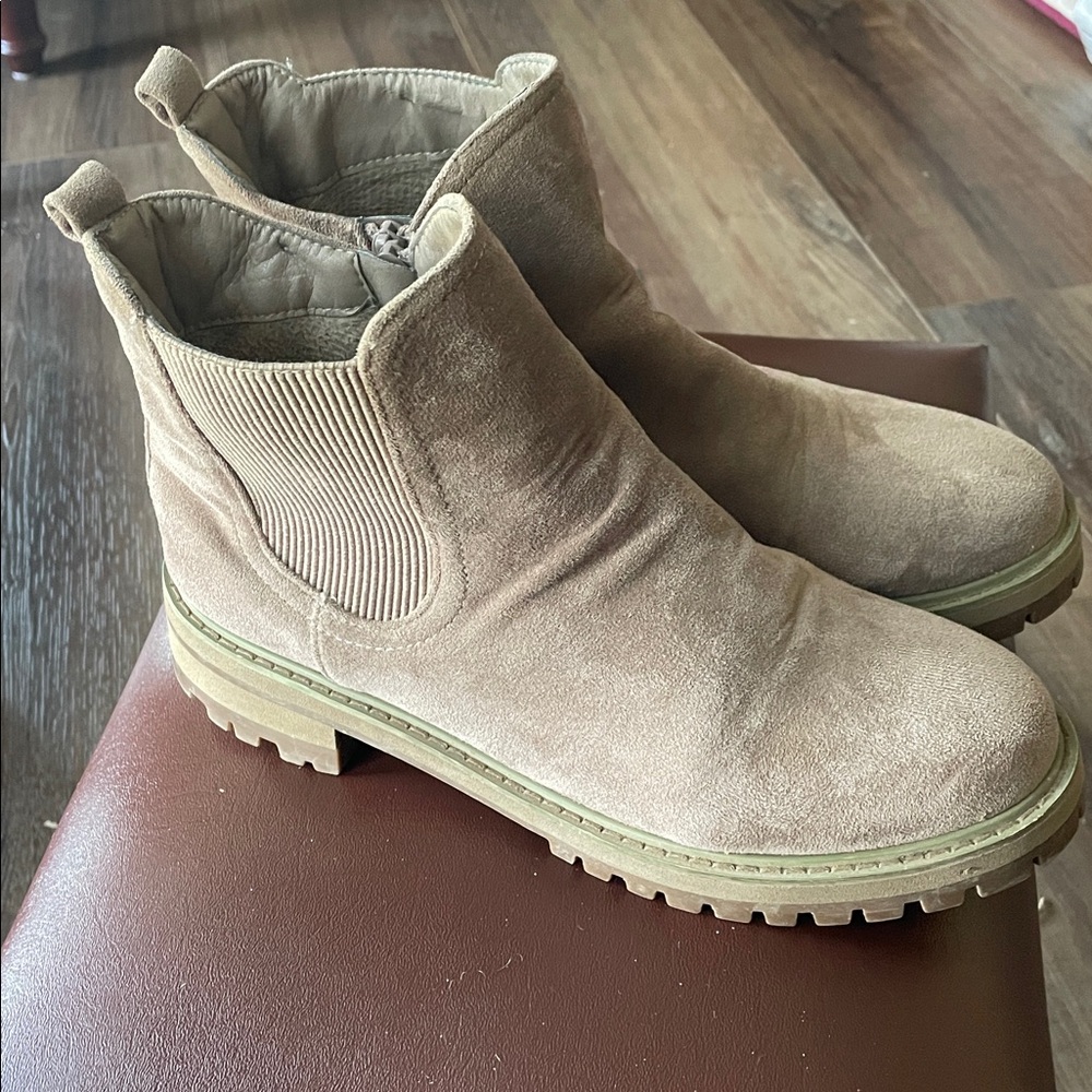 Unilady Chelsea Ankle Boots 1" Heel 9 - Picture 2 of 5